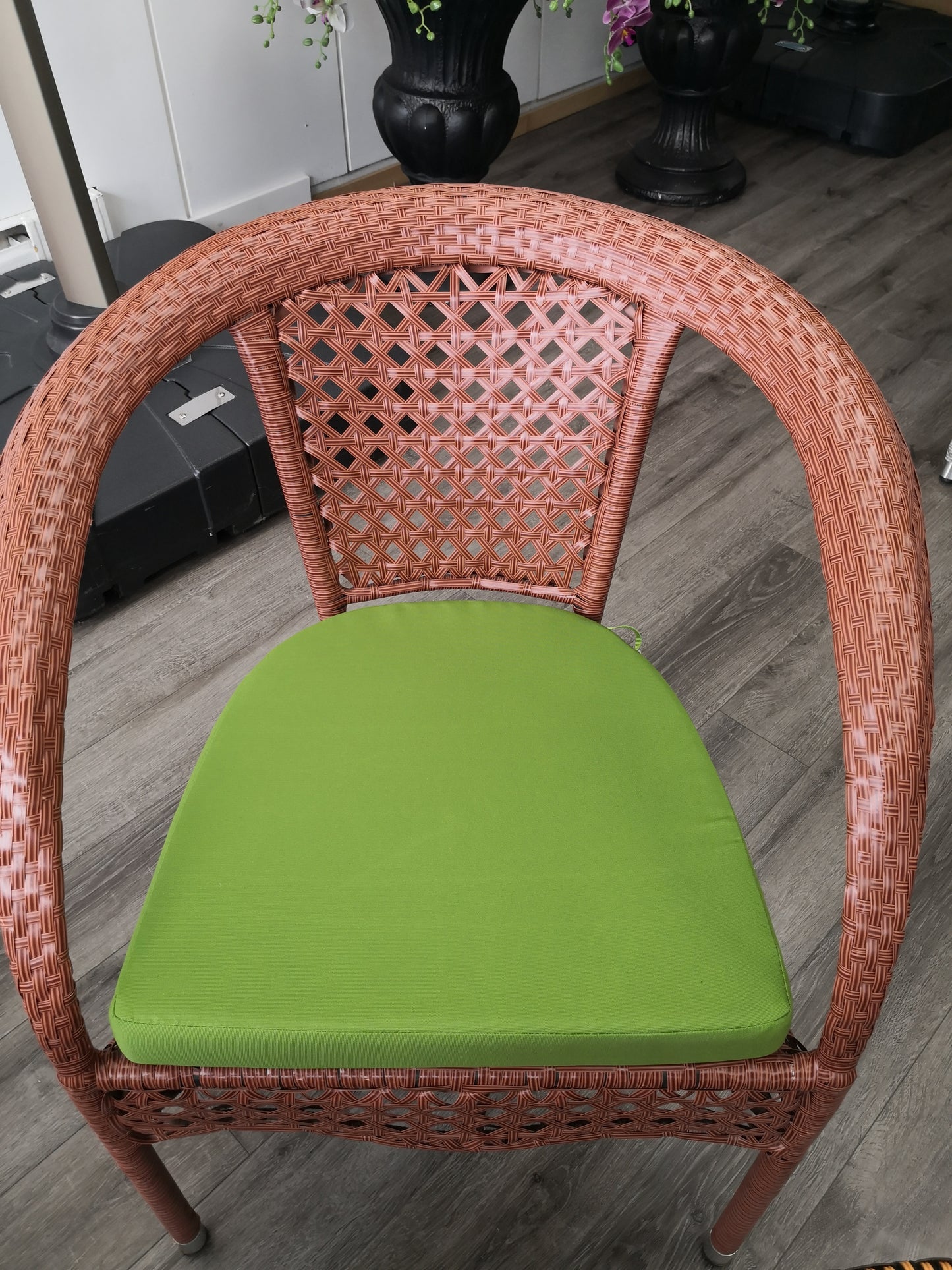 C41 - 2 Person Round/Square Outdoor Dining Set