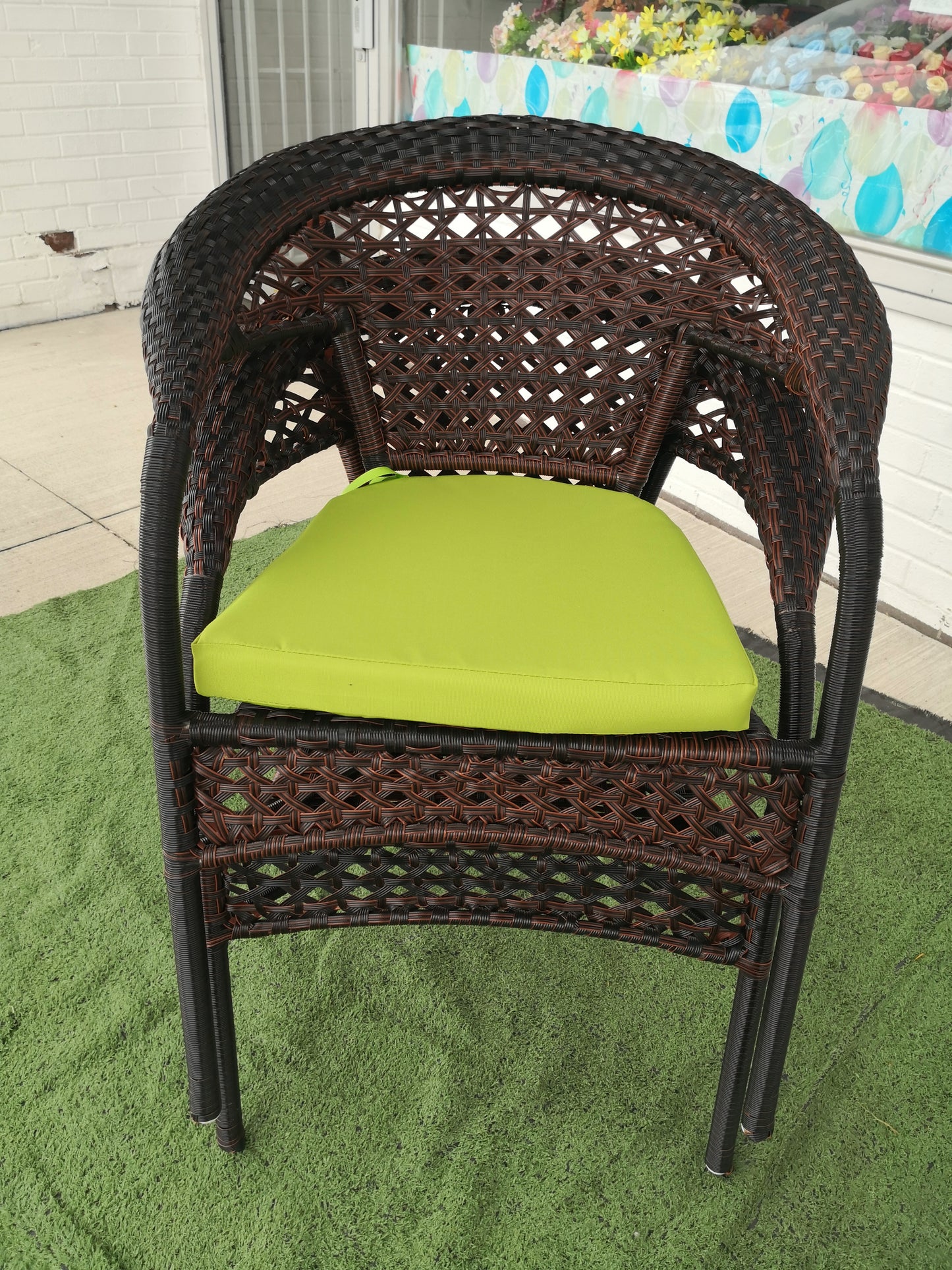 C41 - 2 Person Round/Square Outdoor Dining Set