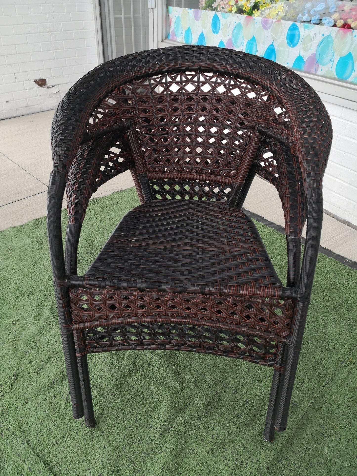 C41 - 2 Person Round/Square Outdoor Dining Set