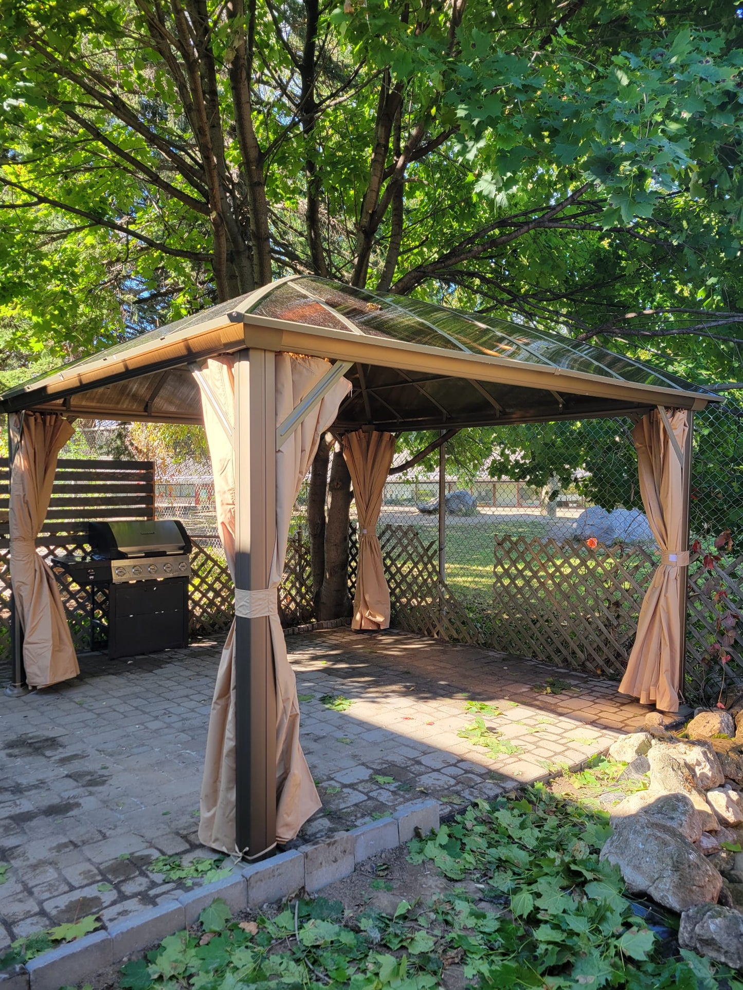 12x12 Feet Patio Hardtop Gazebo with Polycarbonate Roof